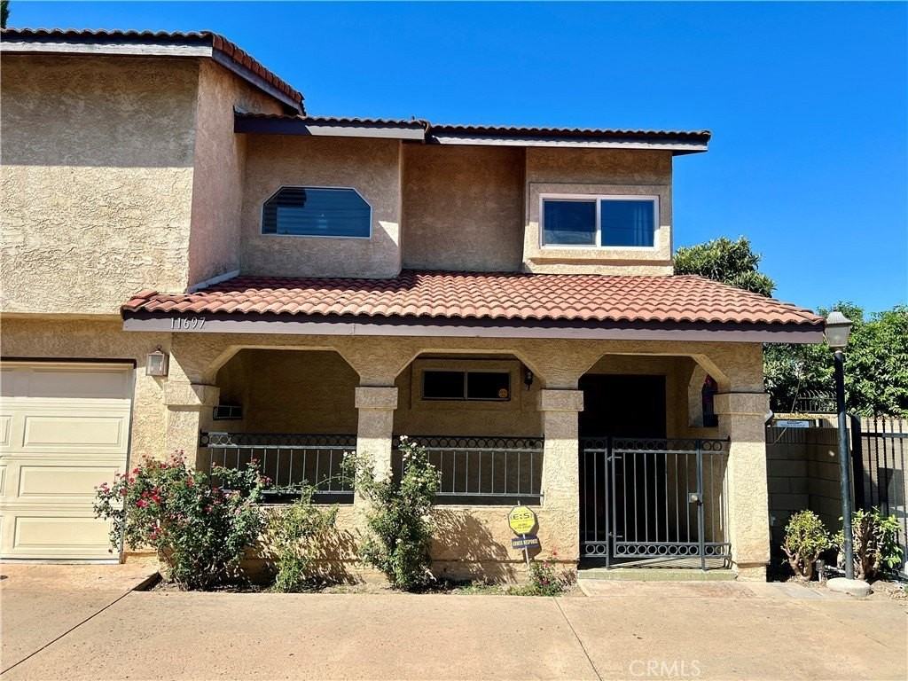 11697 Ramona Boulevard - Photo 2 of 22