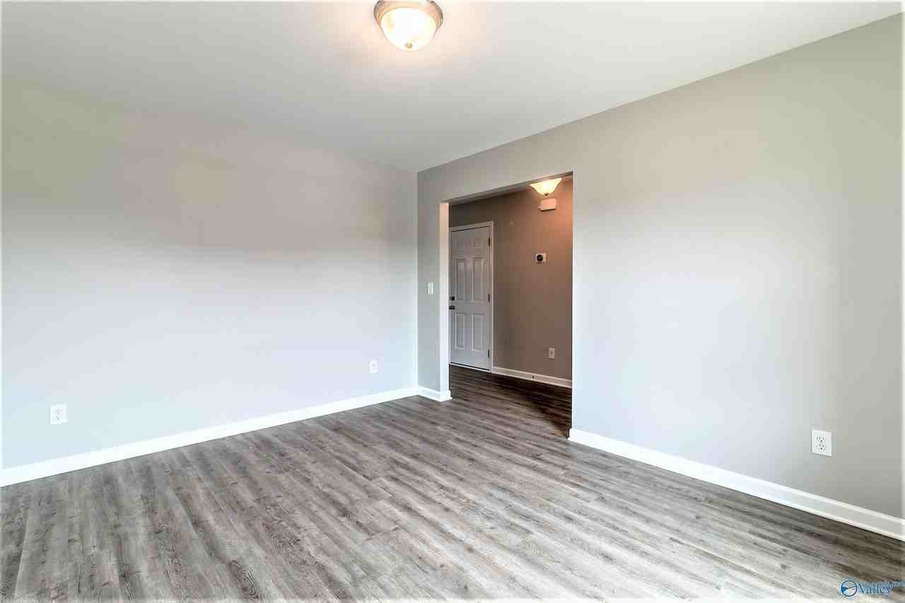 312 Fenrose Dr - Photo 6 of 18