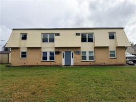 featured image of 929 Cook Ave Apt 4 #4