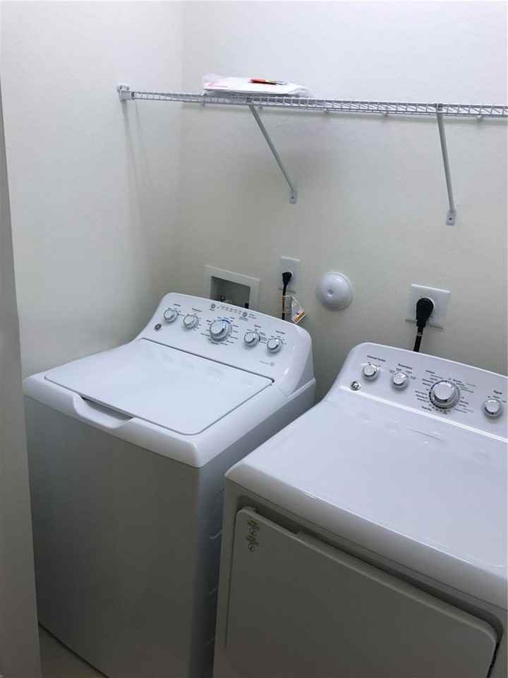 8806 Nw 103rd Ave - Photo 5 of 8