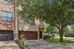 featured image of 1503 Biltmore Ln