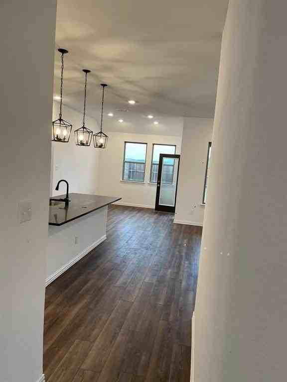 2207 Primrose Trl - Photo 2 of 16