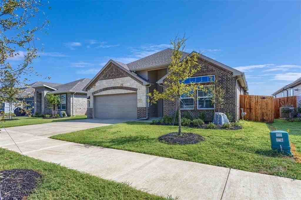 2705 Starling St - Photo 3 of 32