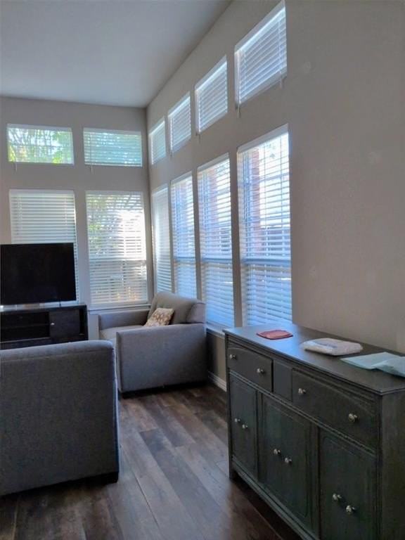 1848 Sandpiper Ln - Photo 5 of 8