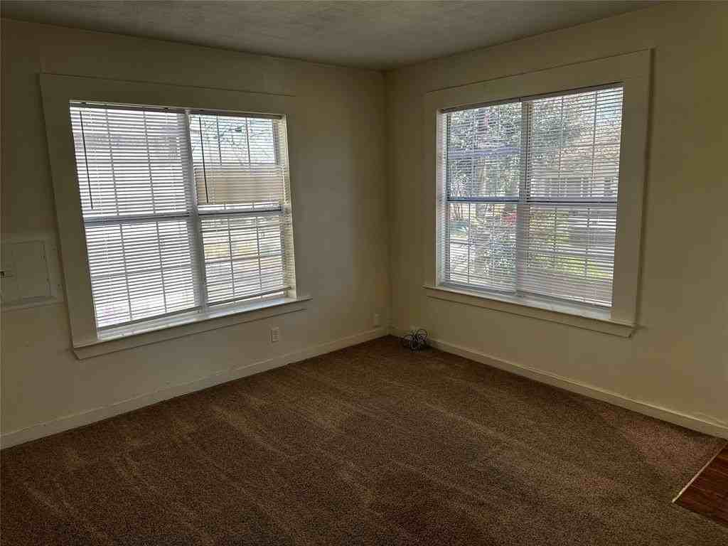 701 Cranford St - Photo 2 of 9