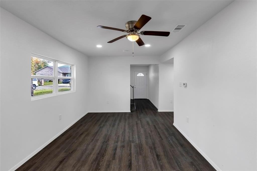 800 Edgar St - Photo 7 of 21