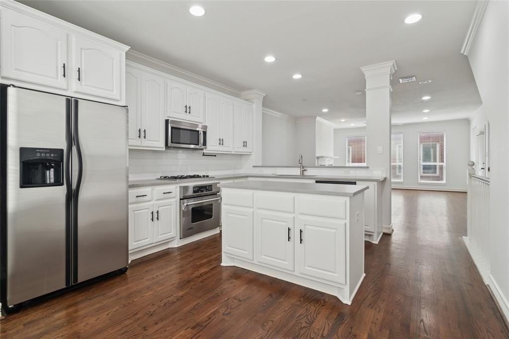 2619 Colby St #A - Photo 3 of 16