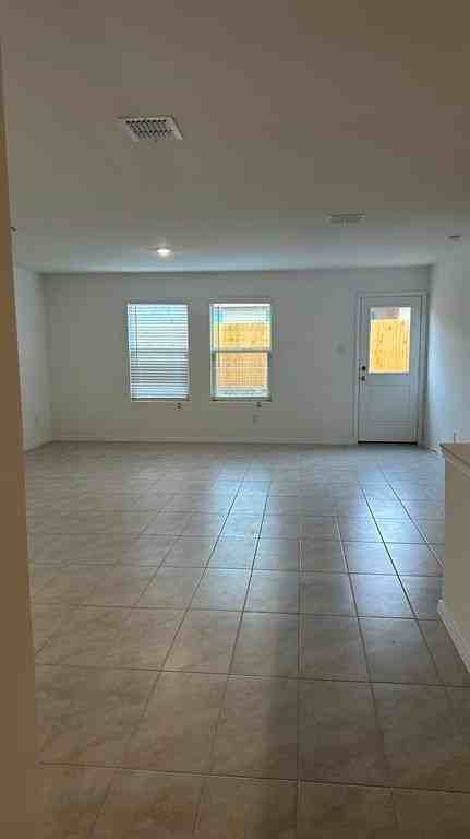 14821 Firerock Rd - Photo 4 of 35