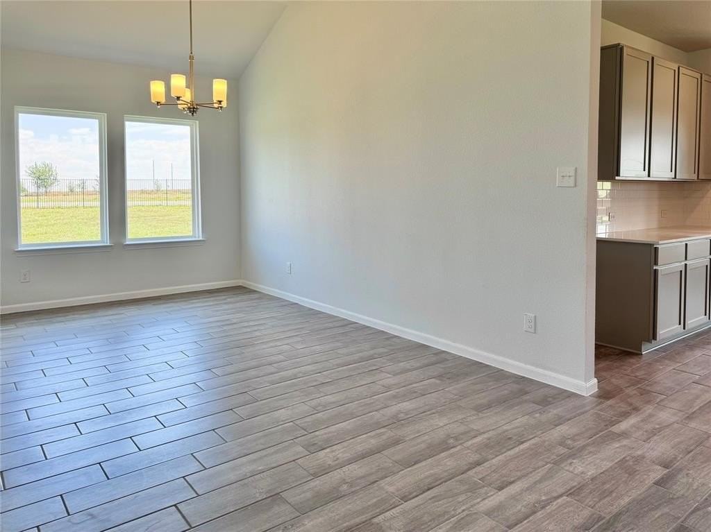 1919 Aleia Cv - Photo 6 of 32