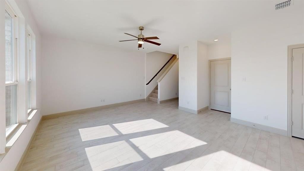 904 Santa Lucia Dr - Photo 6 of 26