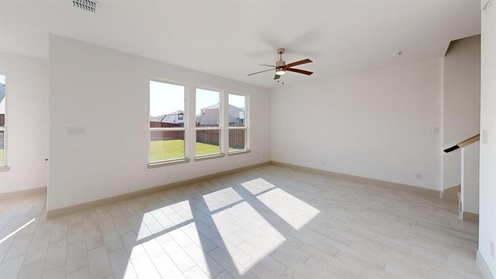 904 Santa Lucia Dr - Photo 7 of 26