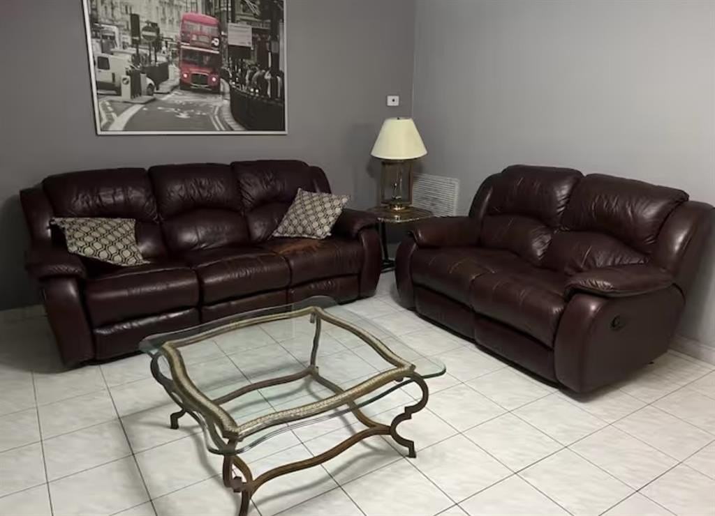 6931 Sw 6th St - Photo 3 of 10