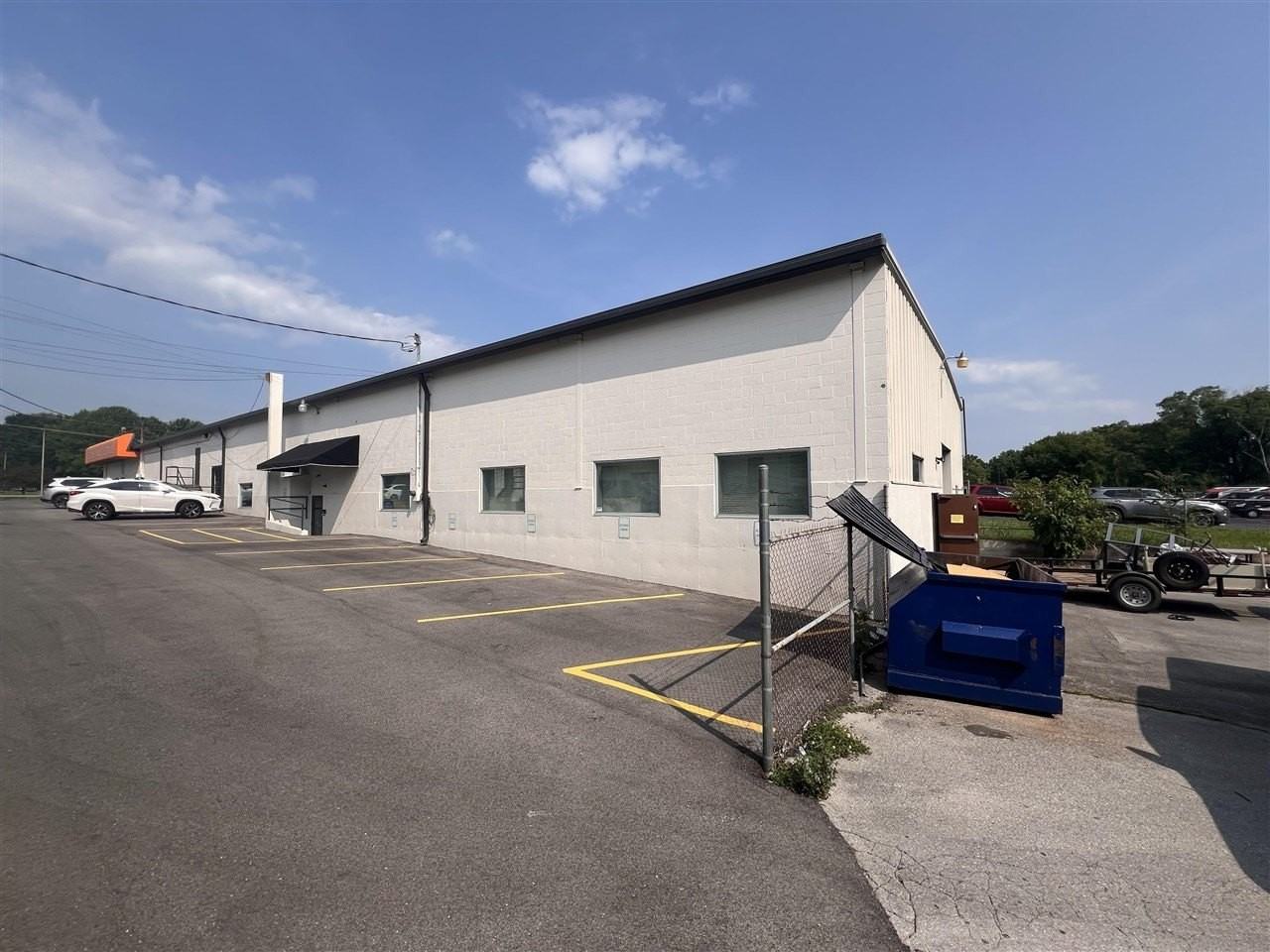 2522 Scottsville Rd - Photo 3 of 7