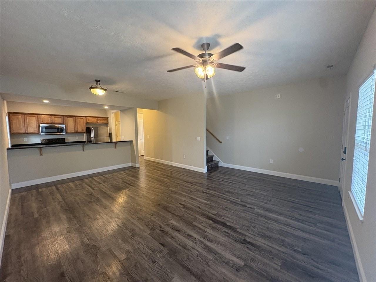 1517 Kenton St - Photo 2 of 8