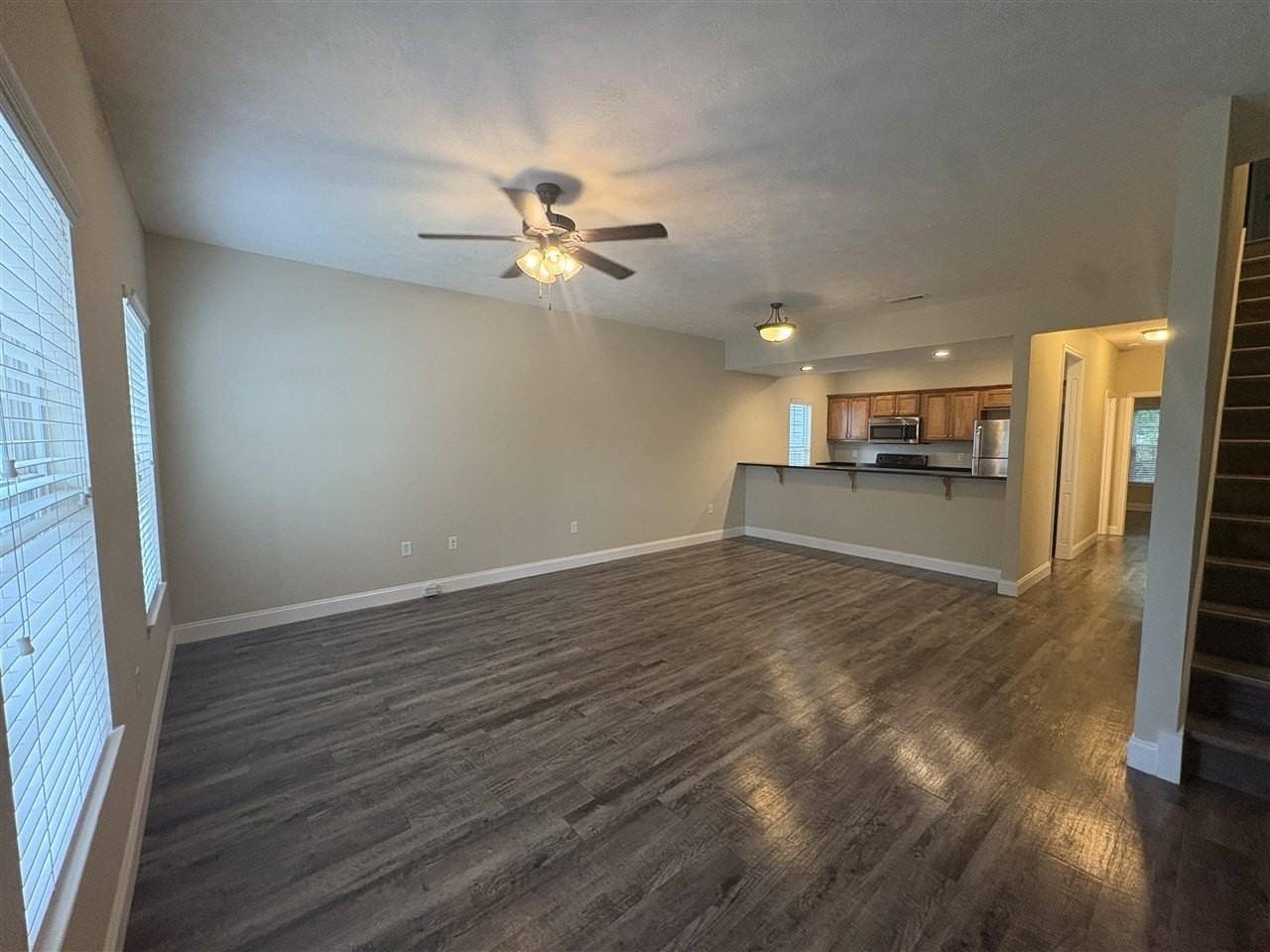 1517 Kenton St - Photo 3 of 8