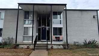 4030 W 13 Mile Rd - Photo 1 of 1