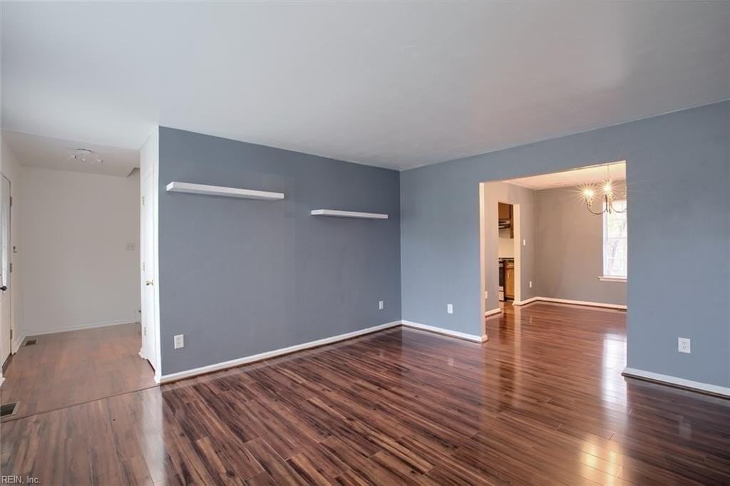 5 Millicent Ct - Photo 3 of 19