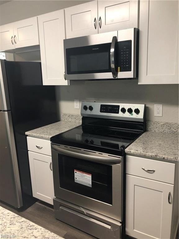 835 W 38th St - Photo 4 of 21