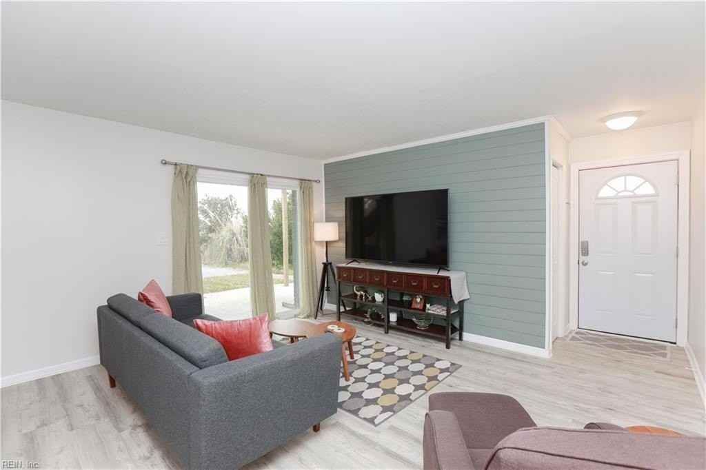 3811 Pretty Lake Ave #A - Photo 4 of 46