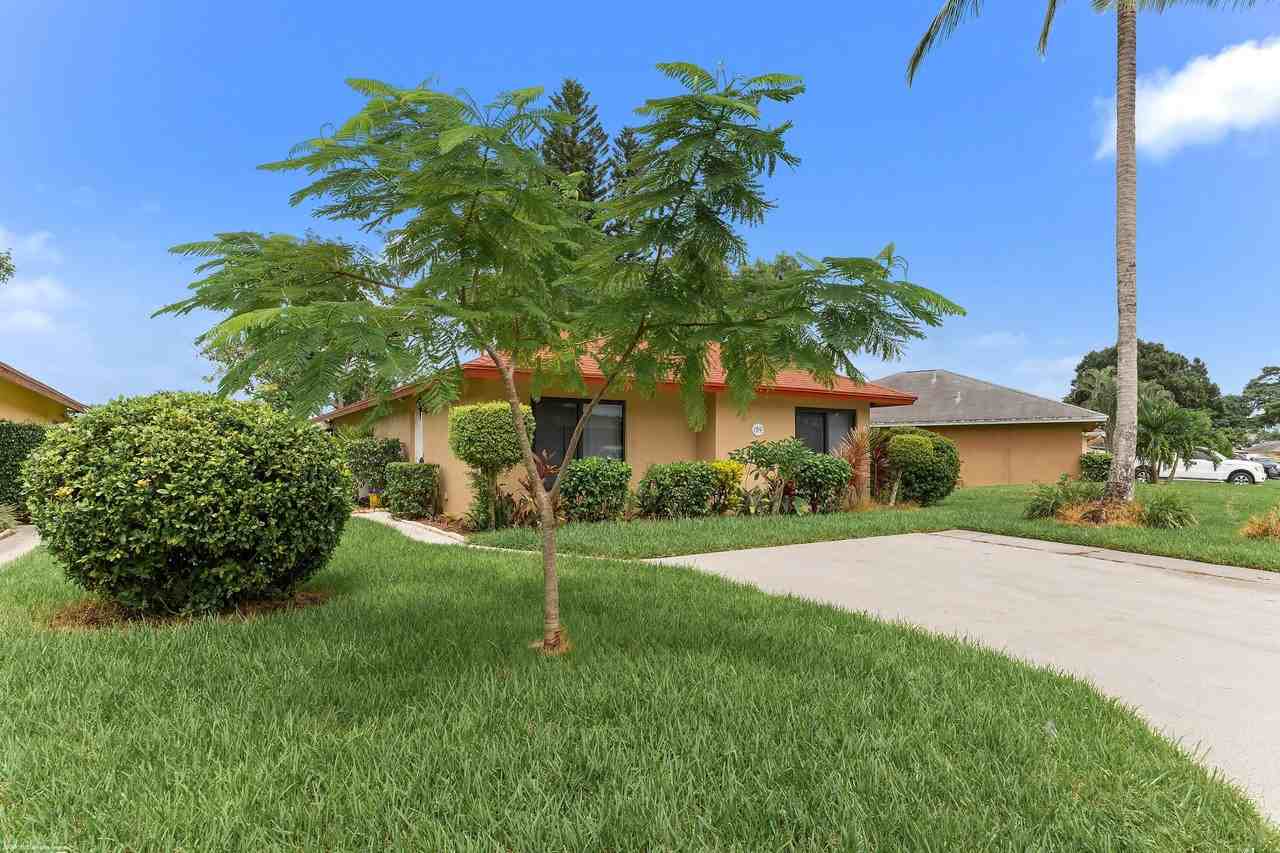 1315 Summit Run Cir - Photo 2 of 22