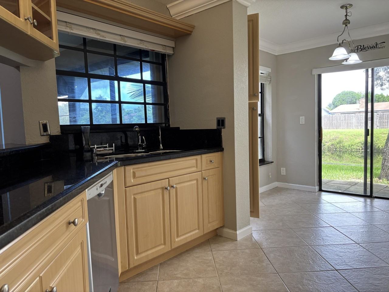 9121 W Sunrise Blvd #9121 - Photo 7 of 34