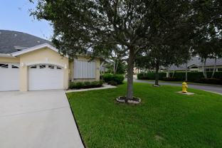 4139 Ne Moon River Cir - Photo 1 of 1