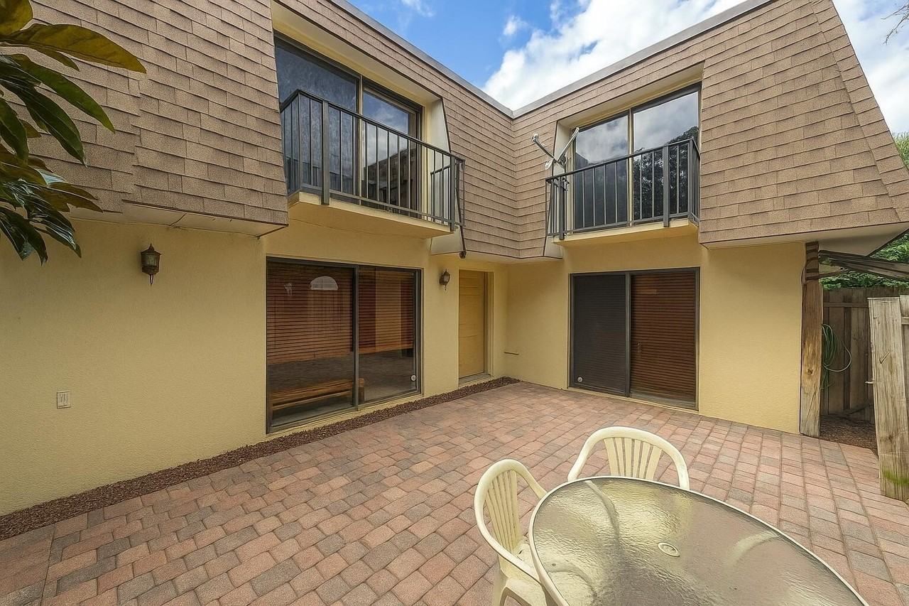 2950 Sw 22nd Cir #4A - Photo 2 of 42