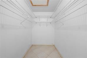 198 Northeast 2nd Place - Photo 7 of 8