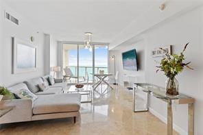 16763 Collins Ave - Photo 6 of 8