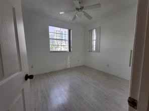 3189 Ne 184th St - Photo 3 of 8