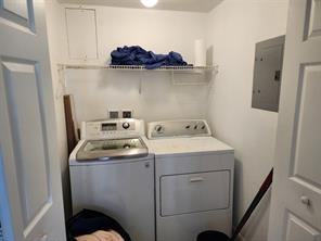 3189 Ne 184th St - Photo 4 of 8