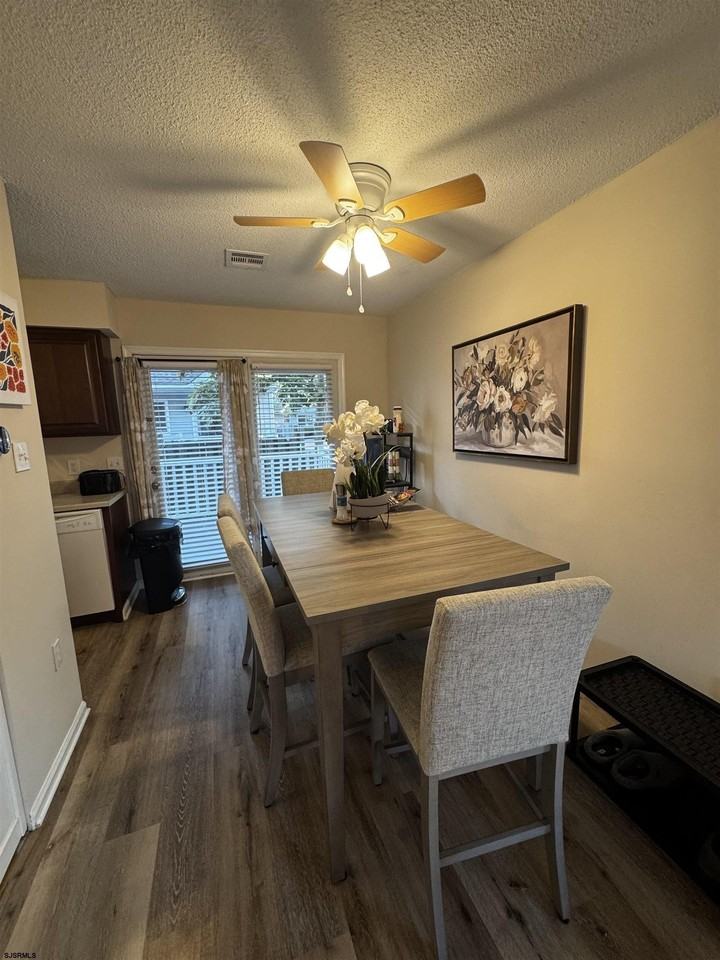 21 Barkentine Ct - Photo 4 of 11