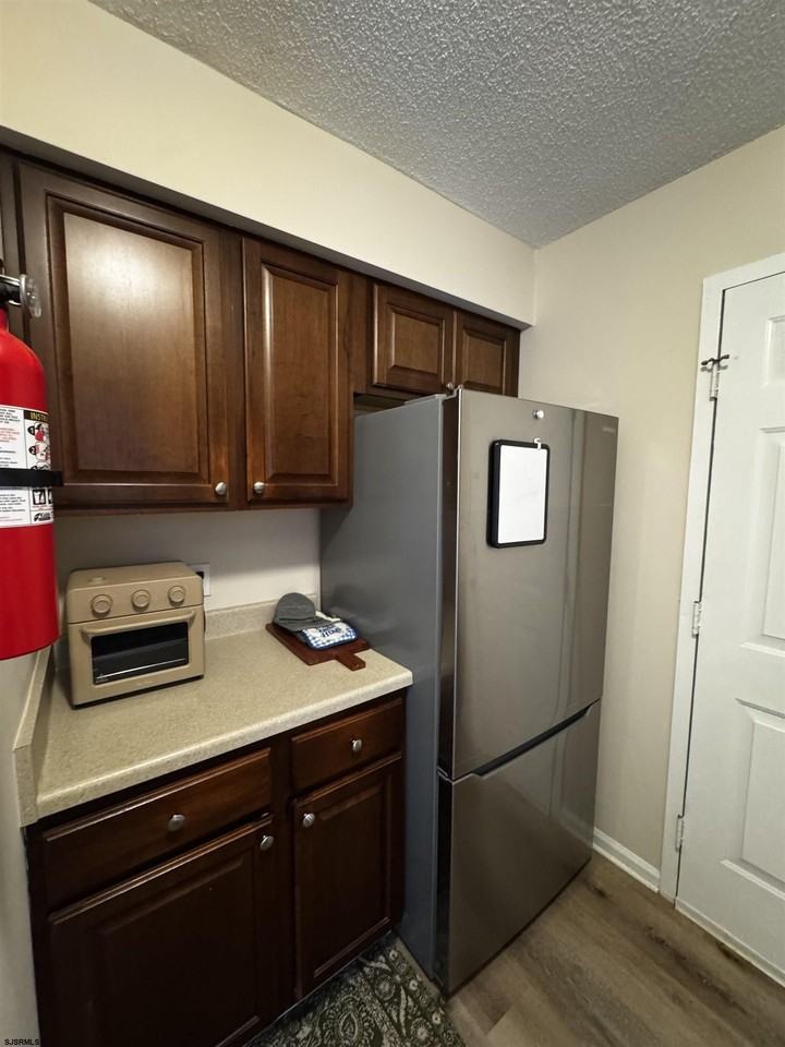 21 Barkentine Ct - Photo 7 of 11