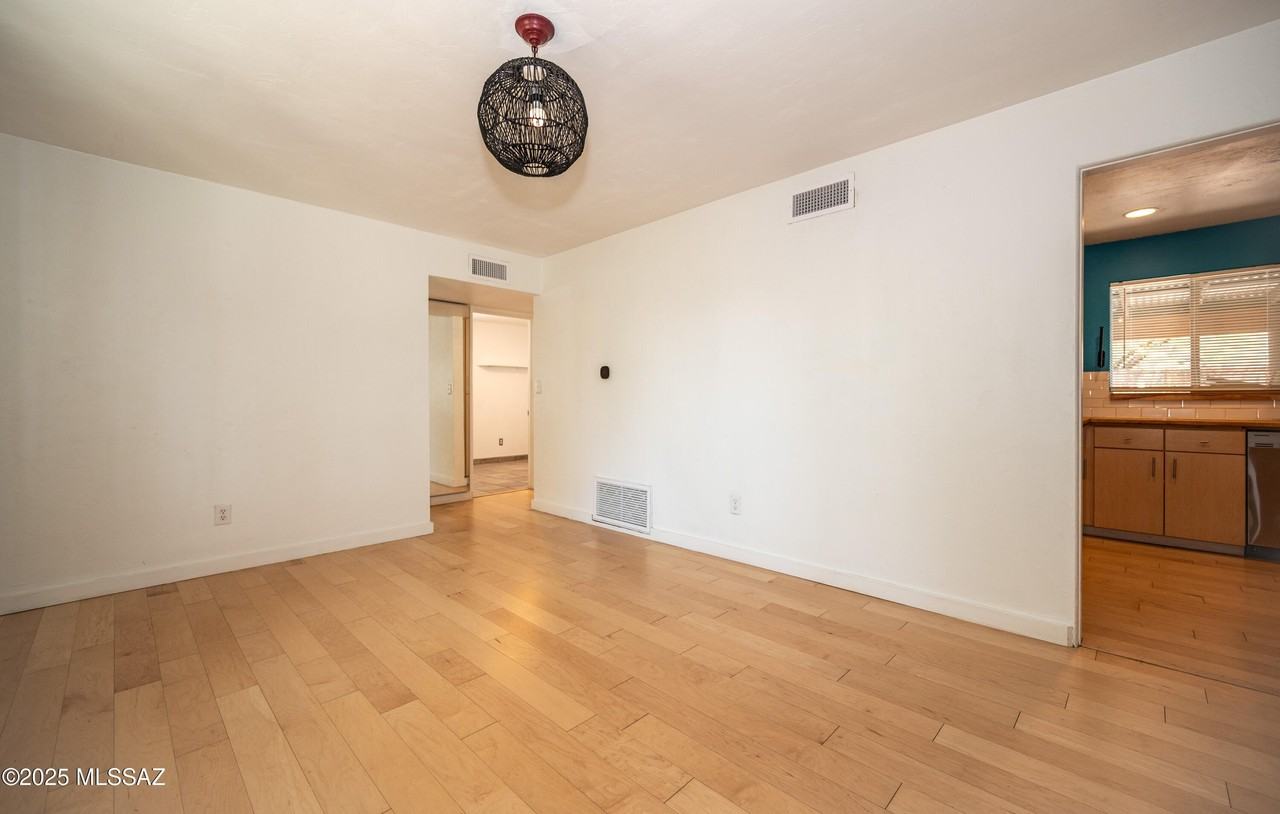 5055 East Baker Street - Photo 3 of 18