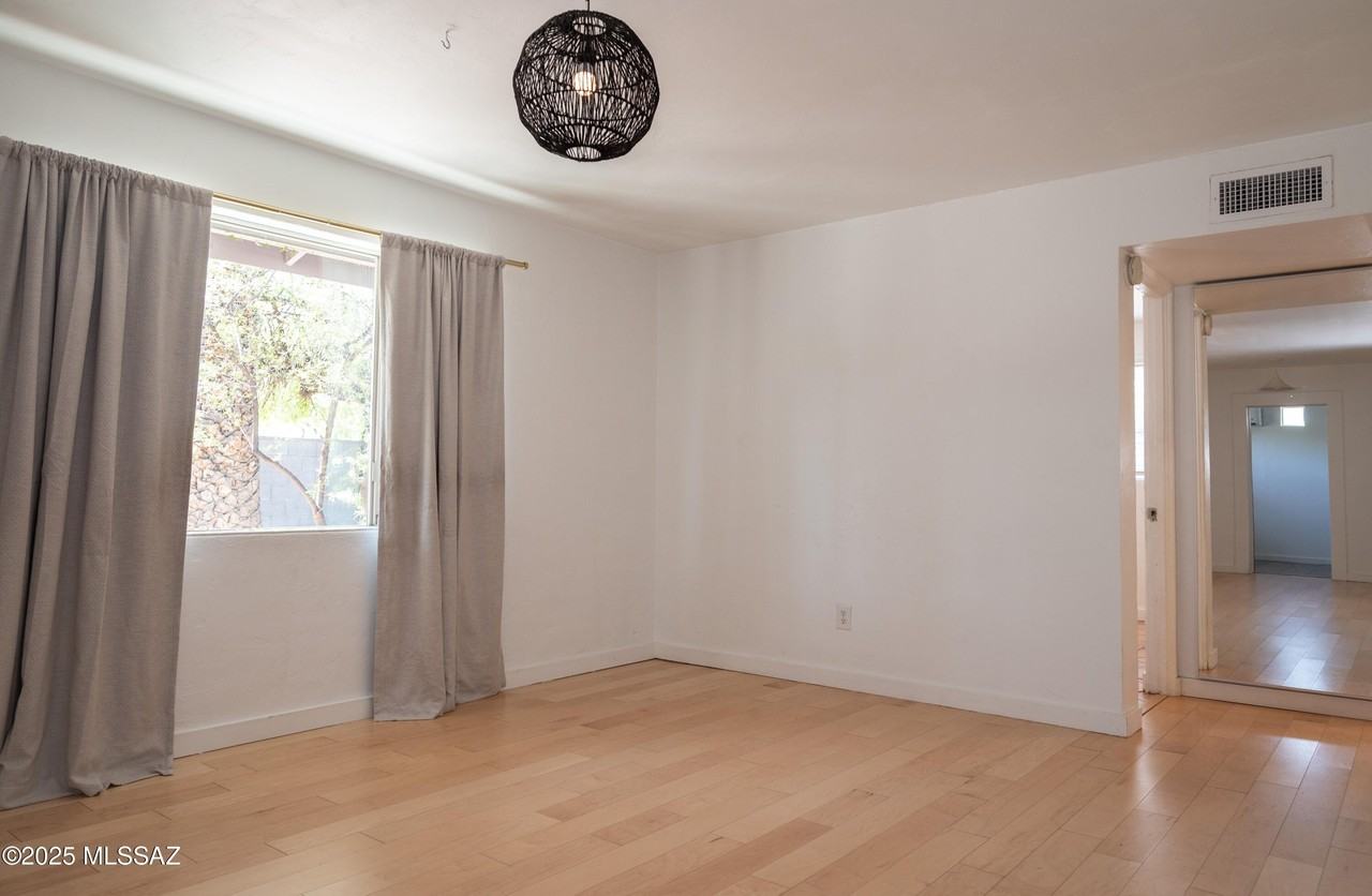 5055 East Baker Street - Photo 7 of 18