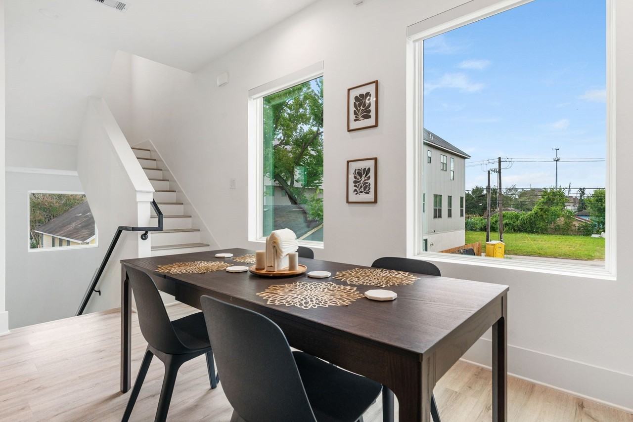 3410 Baer St - Photo 7 of 32