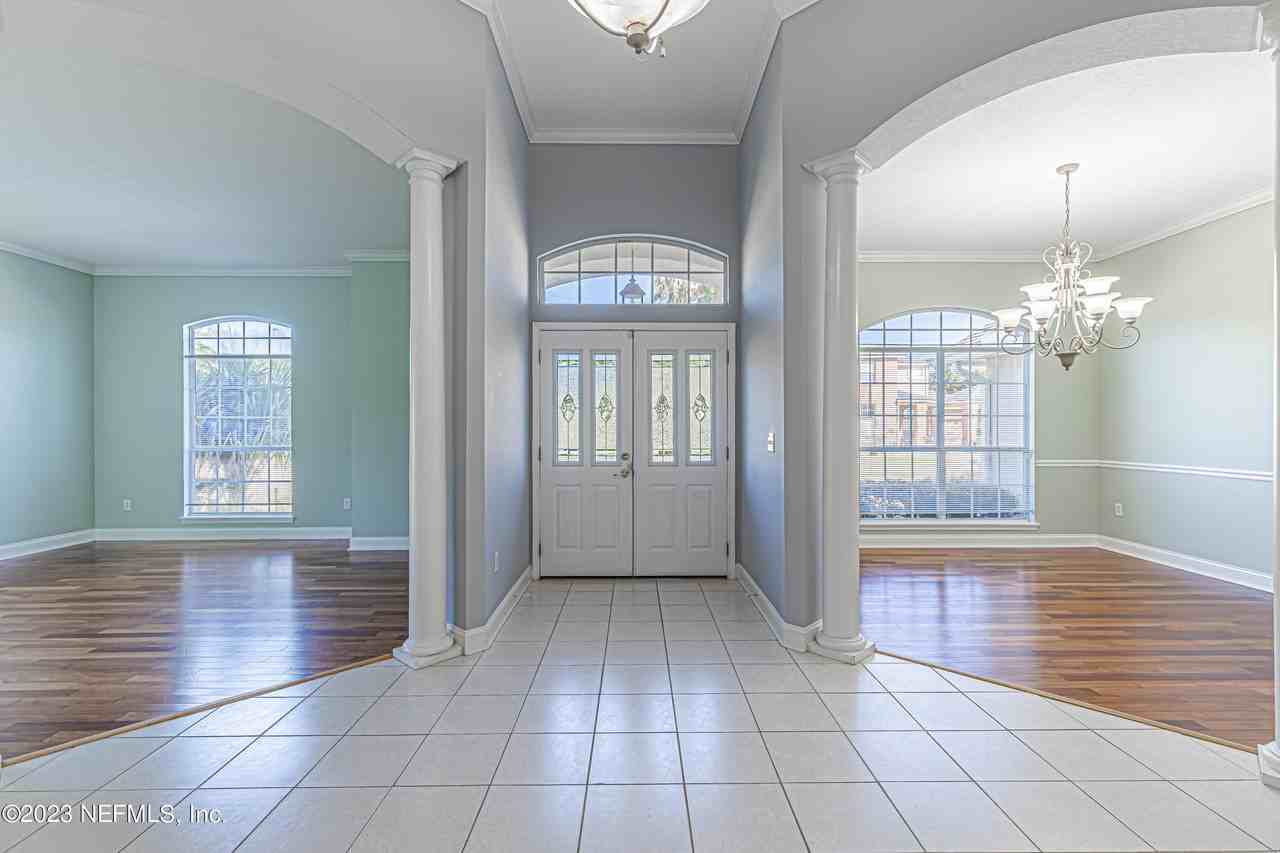 2465 Pinehurst Ln - Photo 6 of 50