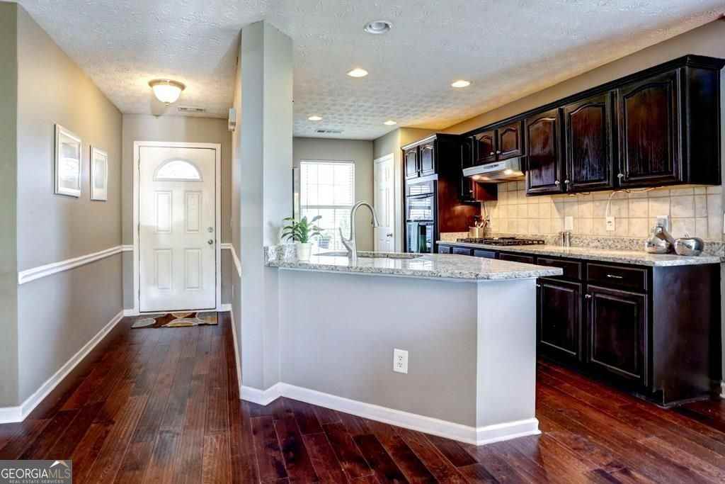 3925 Kesler Ct - Photo 4 of 22