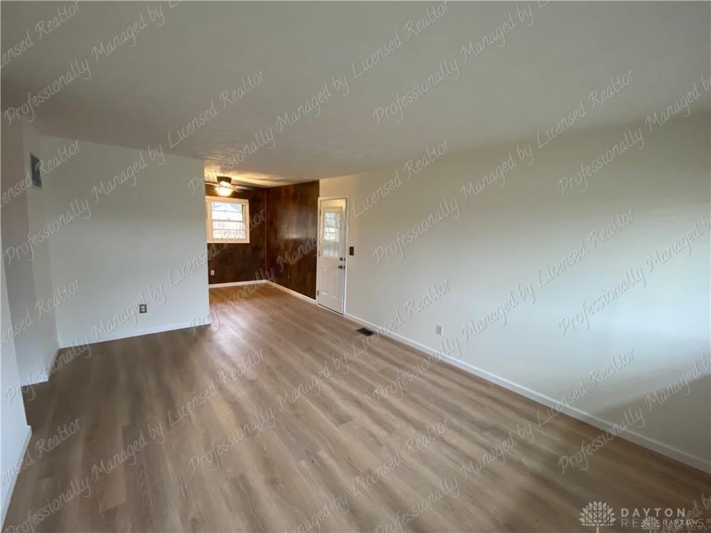 563 Buttercup Avenue - Photo 3 of 18