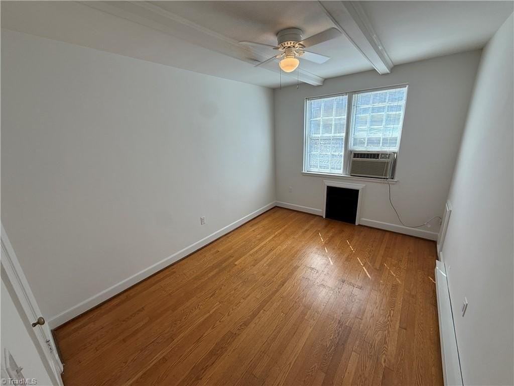 1310 Glade St #30 - Photo 6 of 9