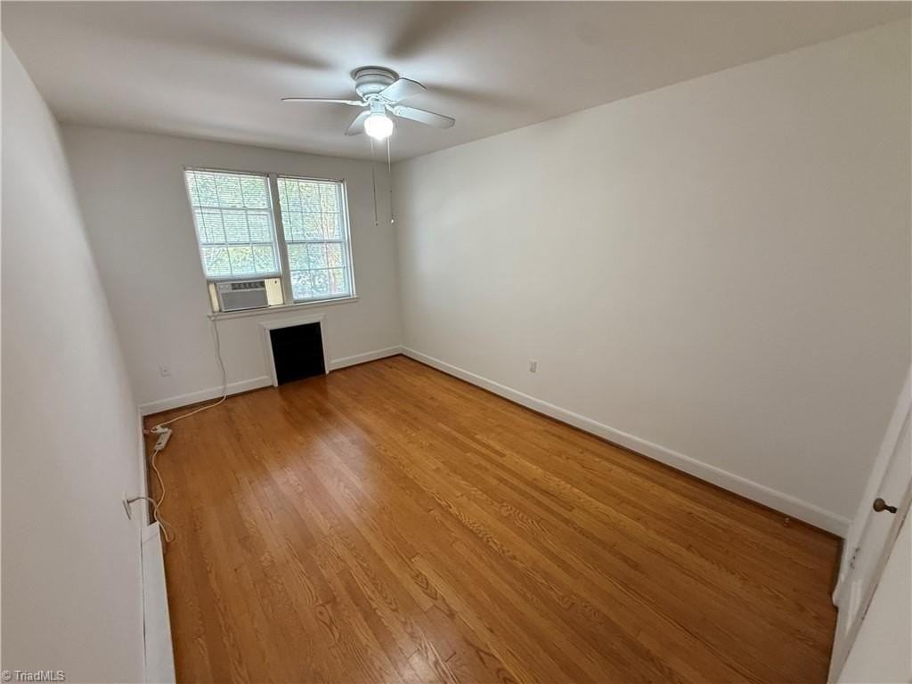 1310 Glade St #30 - Photo 7 of 9