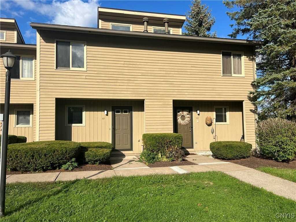 47 W Utica St - Photo 2 of 13