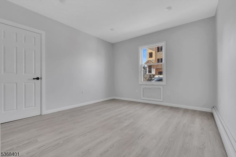 167 Smith St Apt 1r - Photo 7 of 8