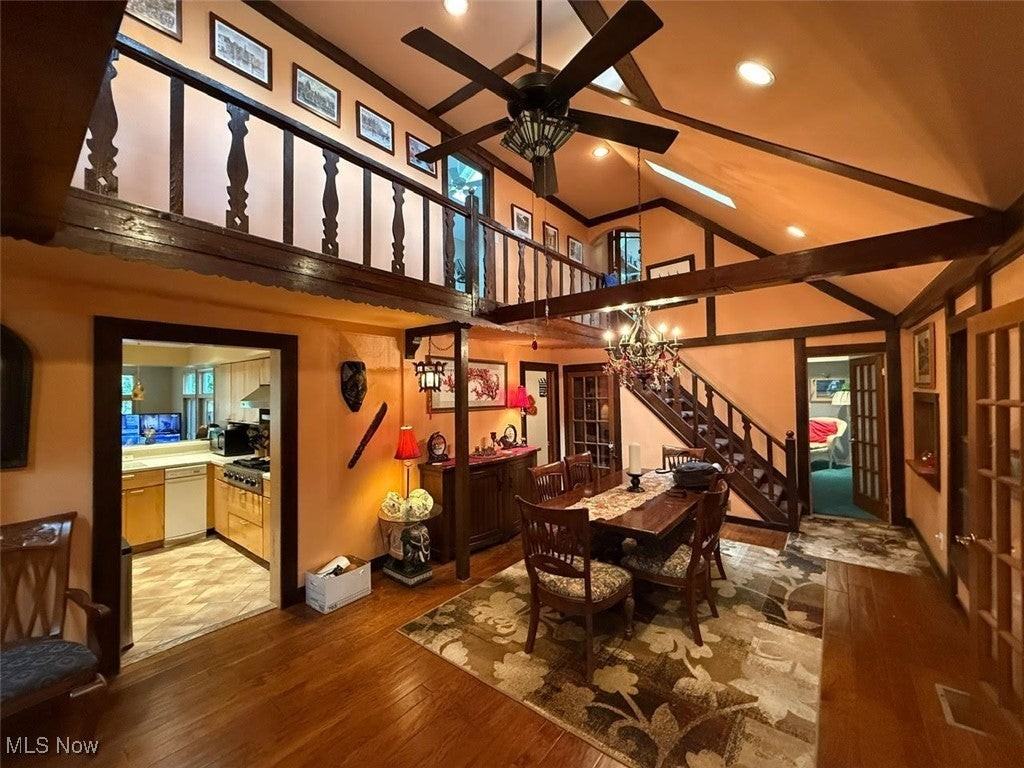 8298 Valley Drive - Photo 2 of 30