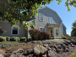 featured image of 403 Oak Hill Ln