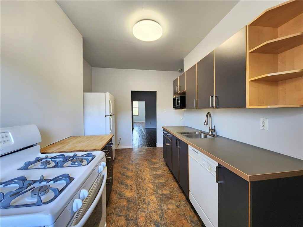 5237 Butler St #3 - Photo 6 of 6