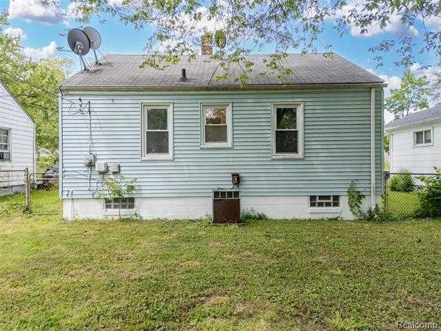 15496 Rockdale St - Photo 4 of 42