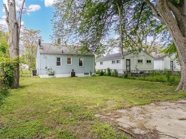 15496 Rockdale St - Photo 7 of 42