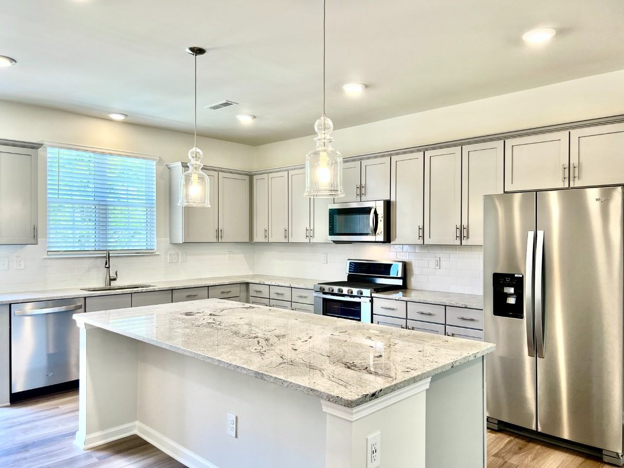 15022 Camus Ct - Photo 3 of 29