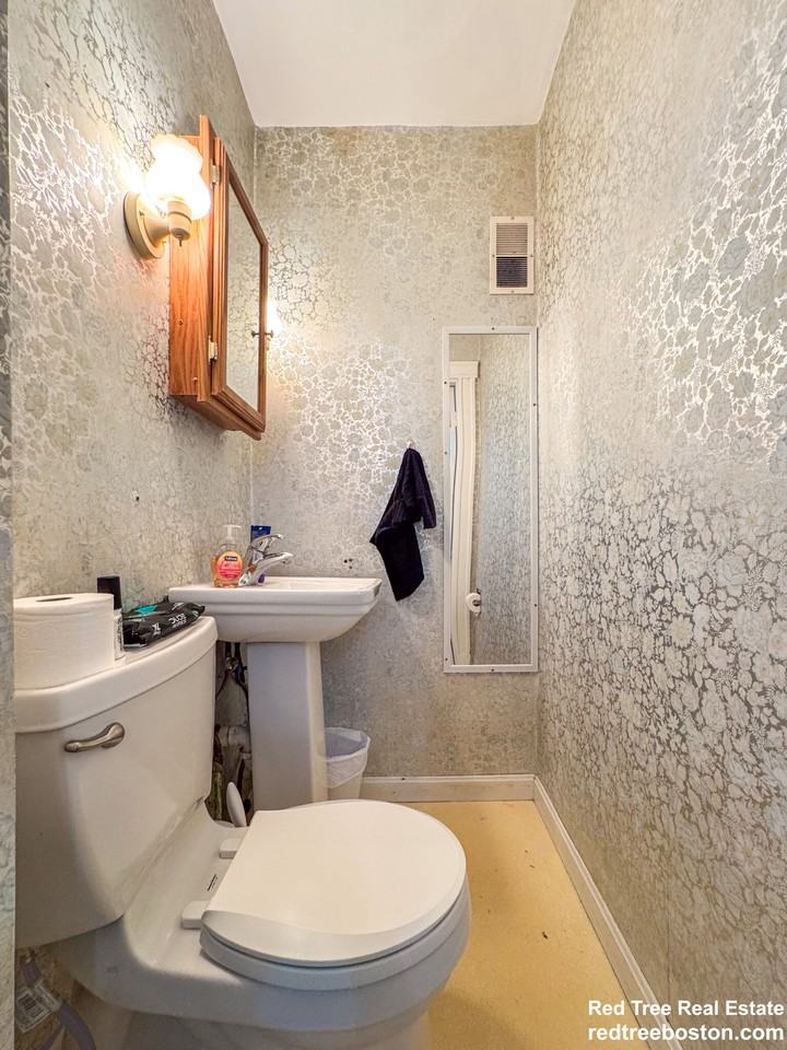 28 Manet Rd #1 - Photo 7 of 24